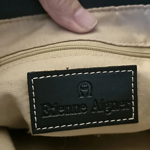 $799 RETAIL designer new vintage handbag - Picture 9 of 9